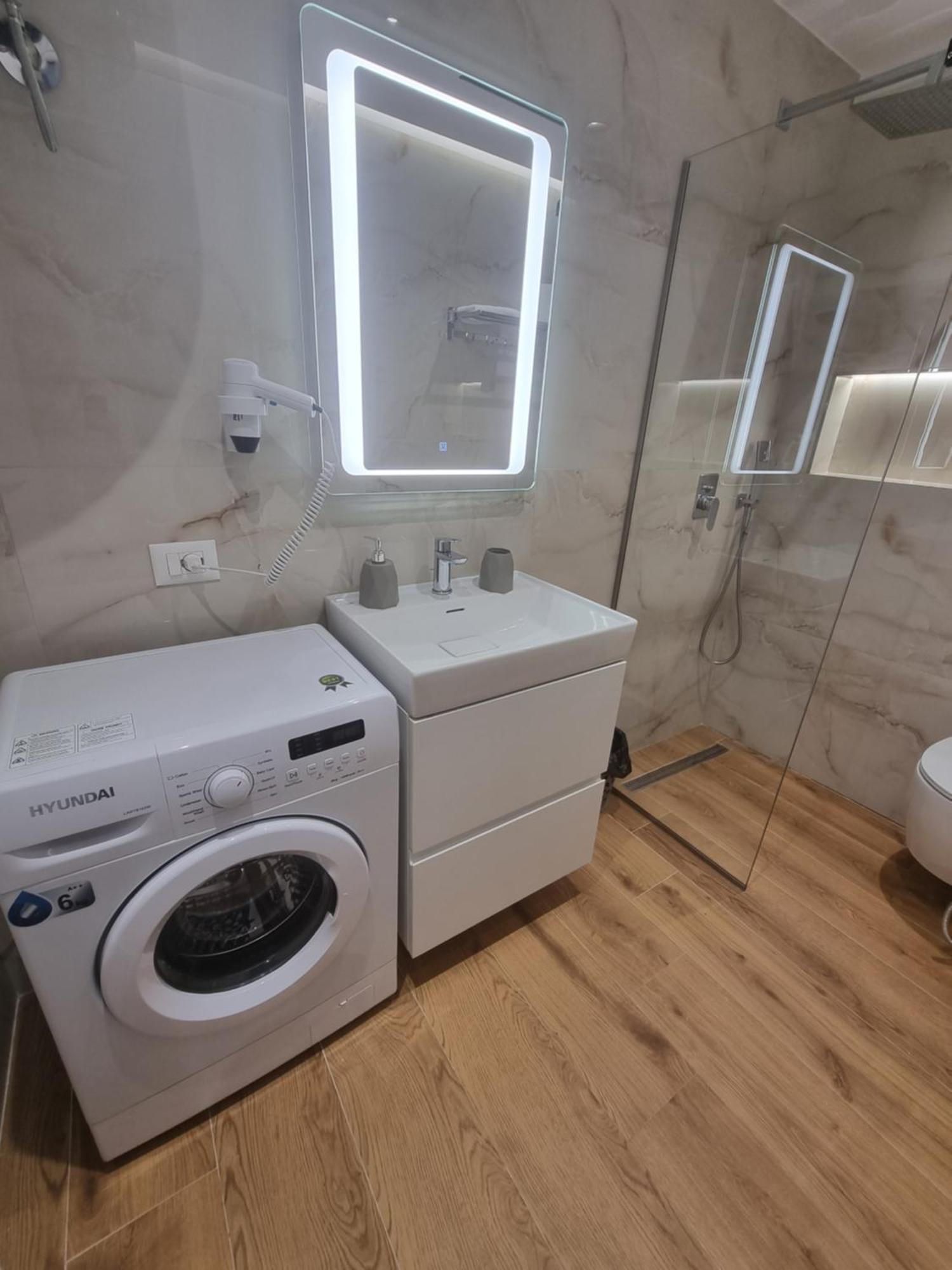 Remar Apartments Vlorë 外观 照片