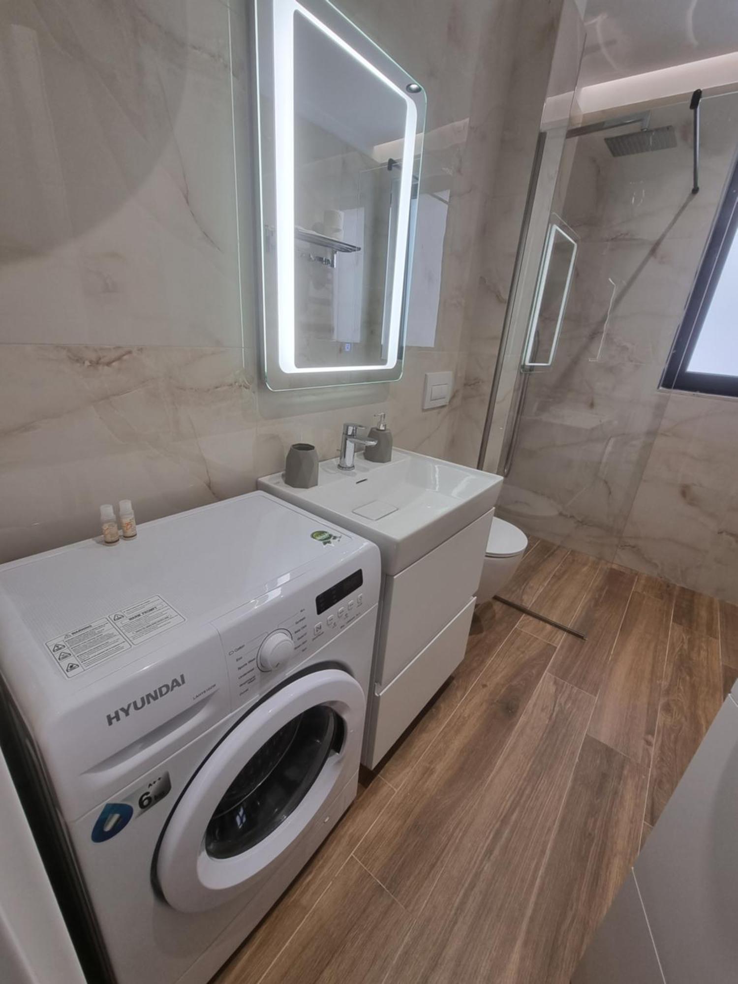 Remar Apartments Vlorë 外观 照片